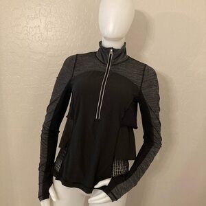 Lululemon Women’s Sun Runner Half Zip Hybrid Ruffled Pullover Jacket Size 6